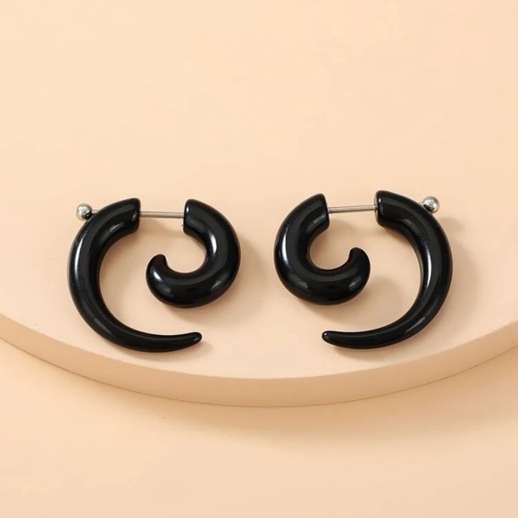 ⭐️ Unisex tribal style twist thread fit faux gauged ⭐️ - Picture 1 of 3